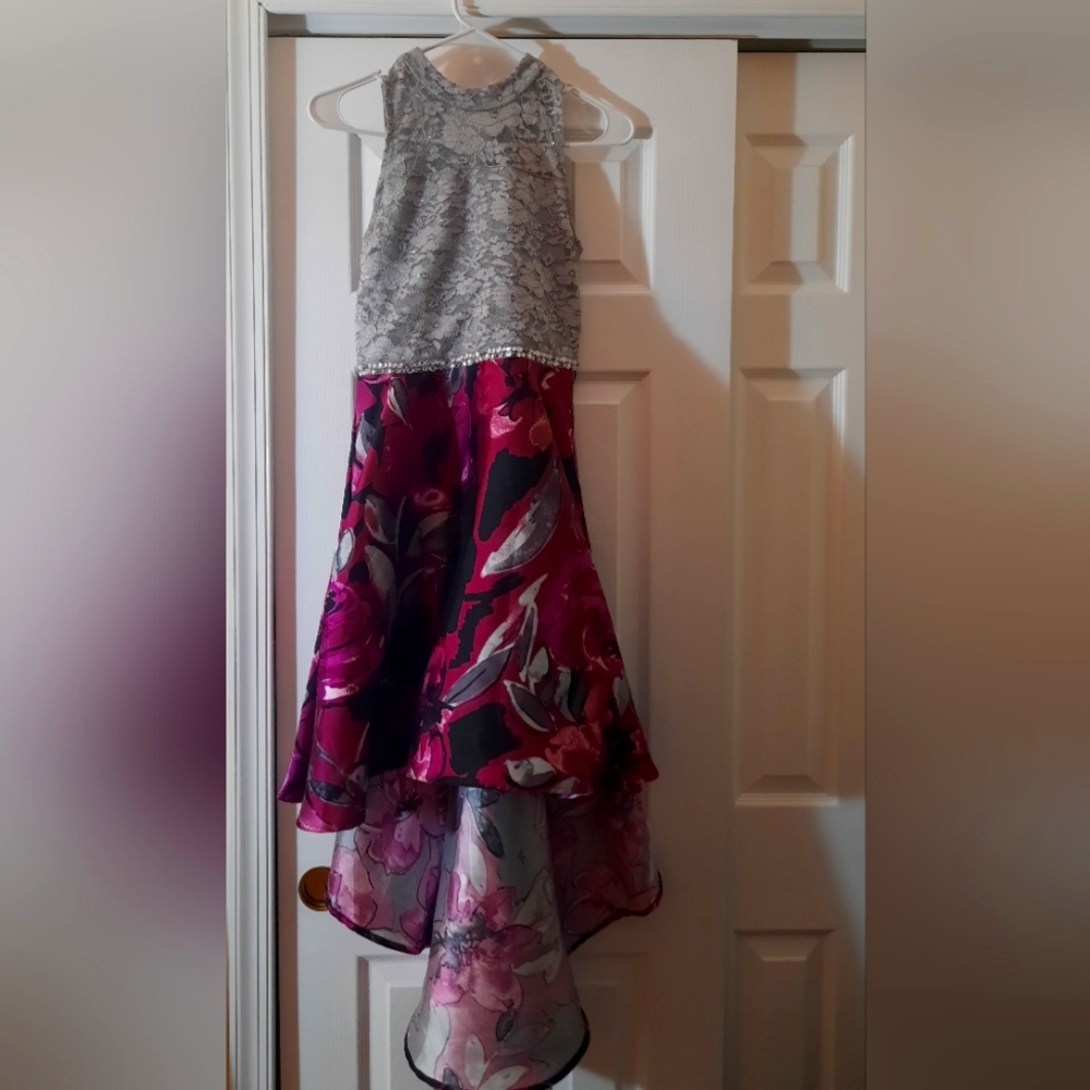 Juniors, Size 16, Silver, Black, Fuschia Formal Dress
